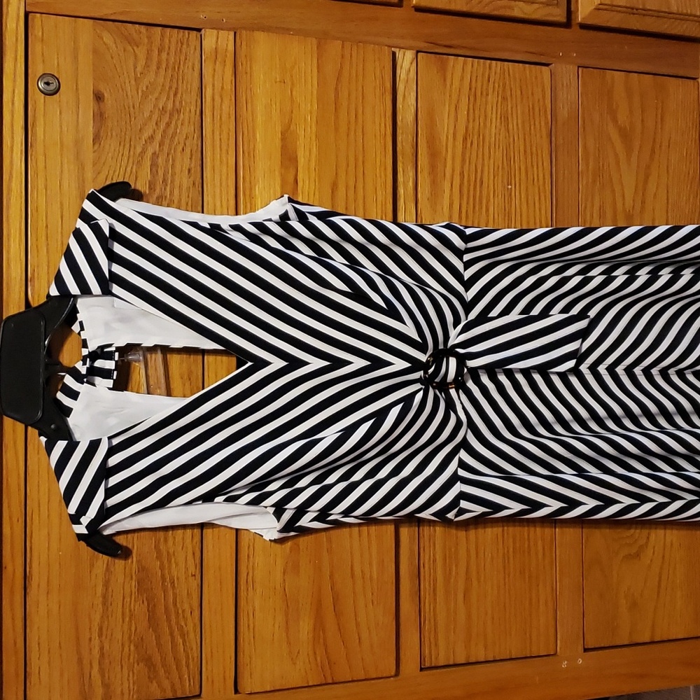 Joseph Ribkoff dress - Picture 3 of 7